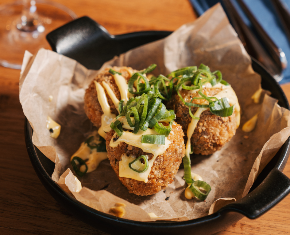 Mirelit vaddisznó krokett sáfrányos aiolival – 3 db